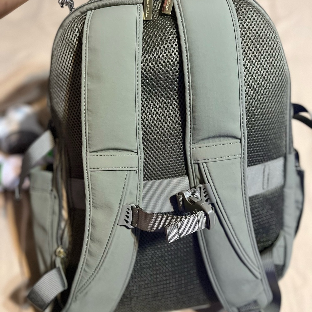 Green Backpack - image 3